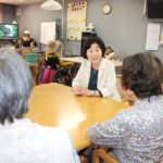 吉岡町内の老人施設訪問